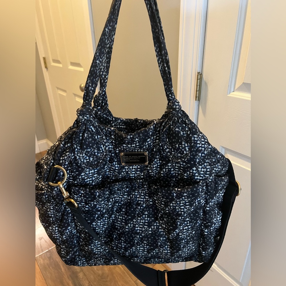 Marc Jacobs Quilted Nylon Diaper Bag And Changing Pad Handbag Crossbody